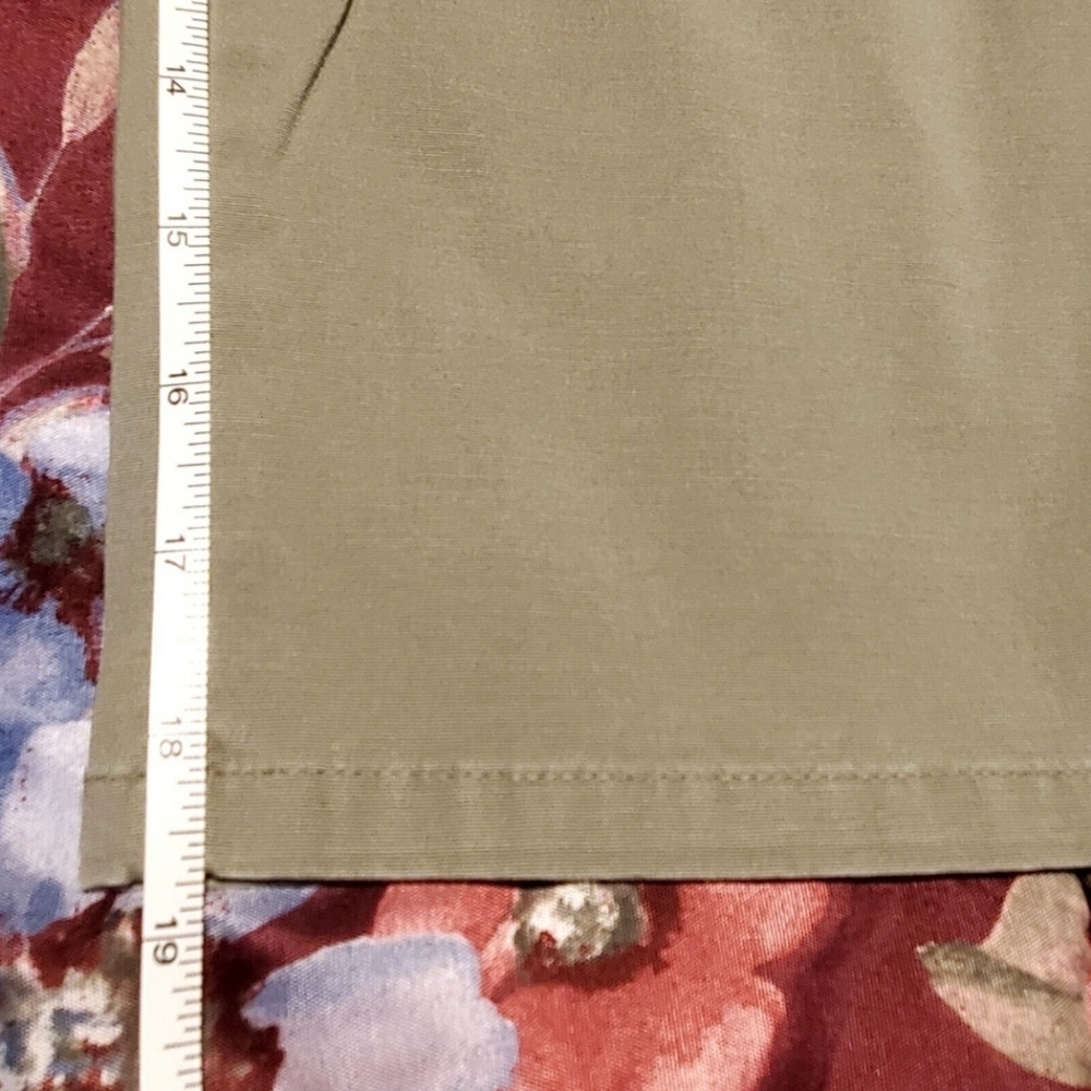 Gloria Vanderbilt Women's Olive Green Capri Pants EUC Size 8 - Picture 9 of 10